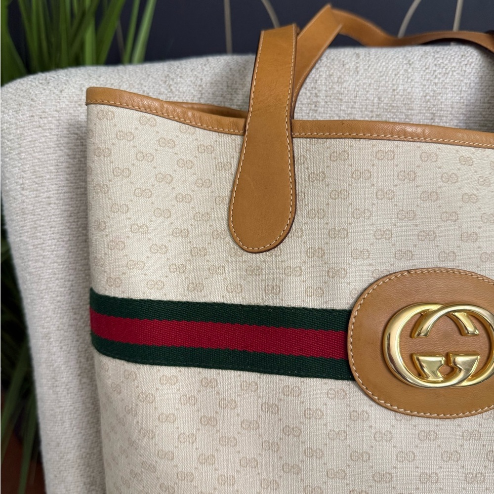 Authentic Gucci white monogram microGG coated canvas tote bag - Picture 5 of 16